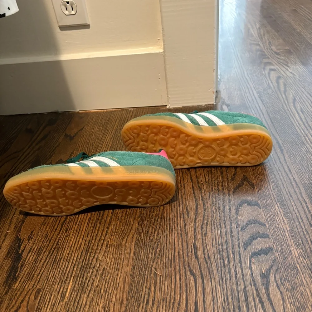 Adidas Gazelles - Picture 3 of 3